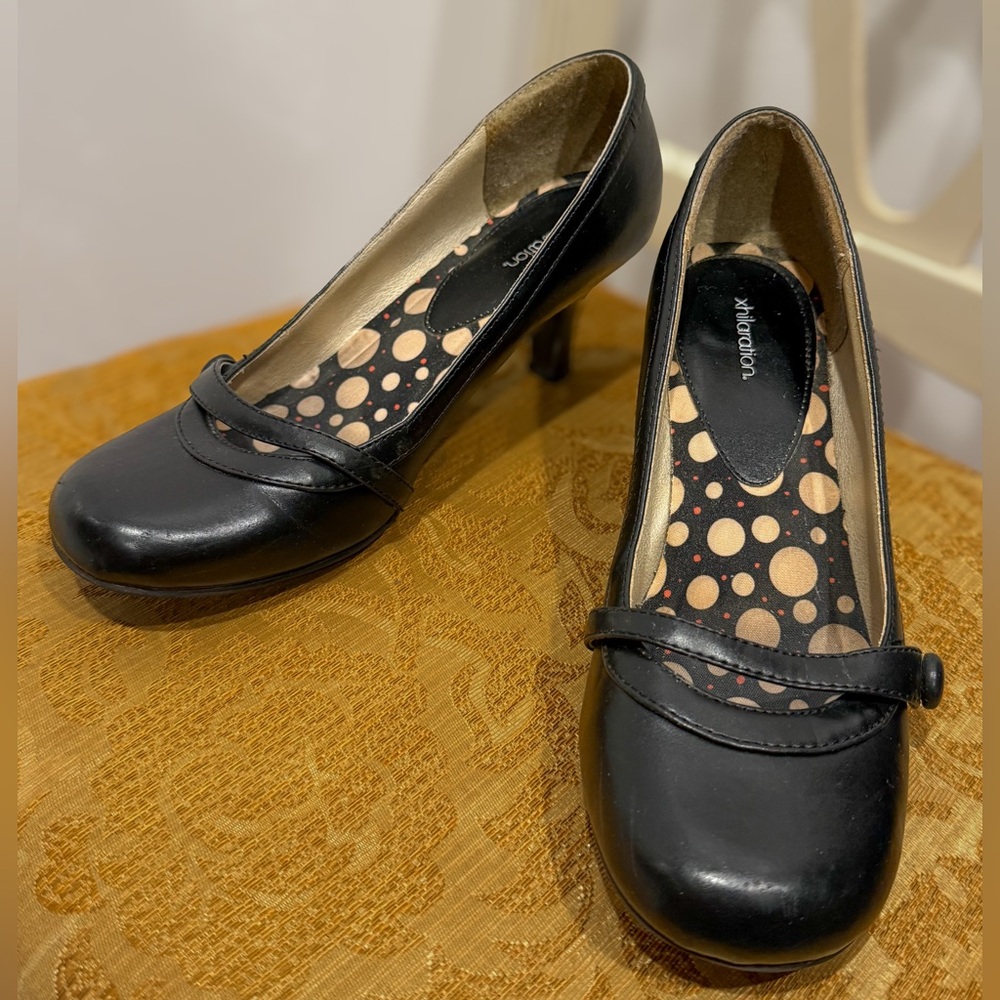 Xhilaration Kitten Heel Mary Jane Pumps